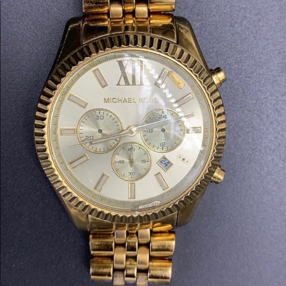 MK  LEXINGTON  GOLD WATCH